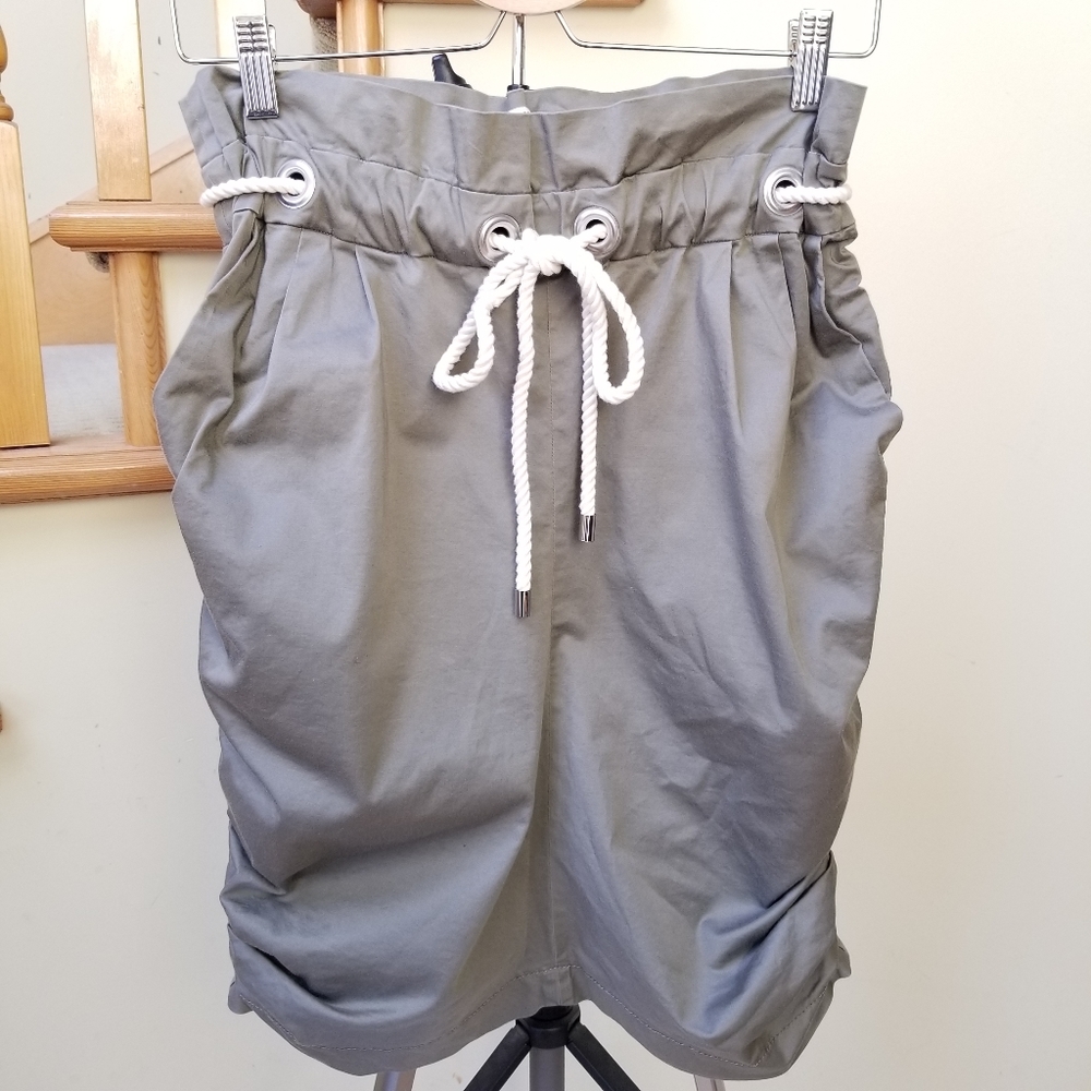 Japanese Fashion Dust Drawling Olive Skirt Size S /M